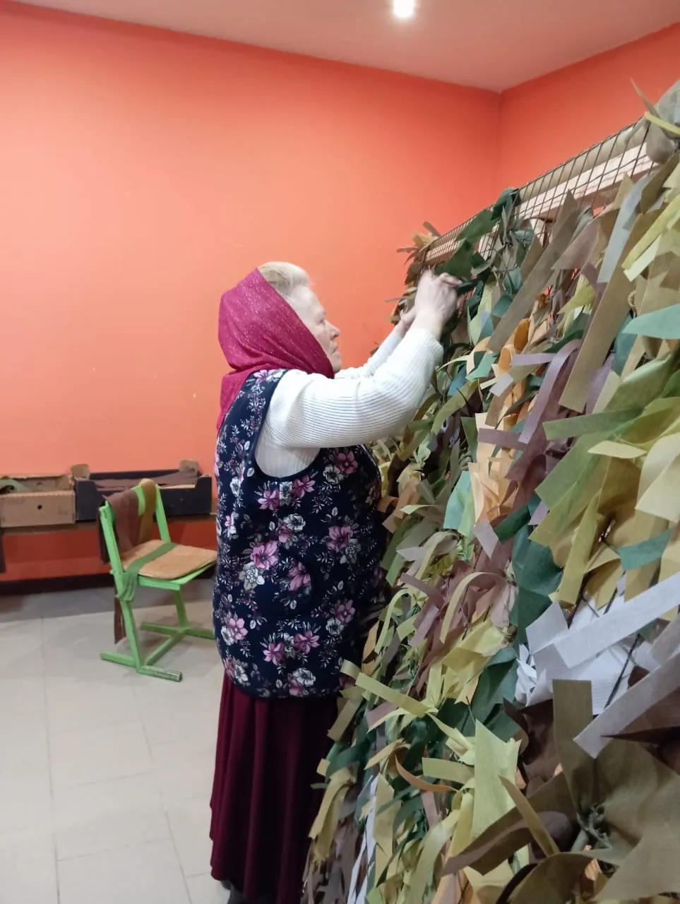 Обычный рабочий день по плетению сетей и подготовке к предстоящим мероприятиям ко Дню Победы.
