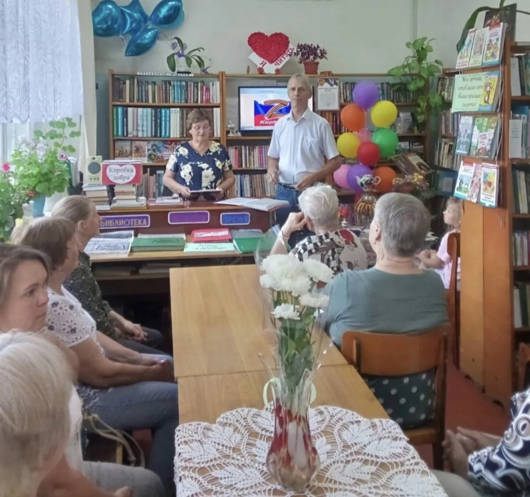 Волонтёры из Лесниково отчитались о 201 сплетённой сети и передали 21 тысячу рублей. Получили 5 рулонов спанбонда. Были частные пожертвования.