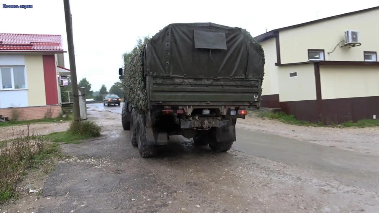 Получили весточку от ребят с Курского направления, работали в школе, приняли помощь от офицера запаса.